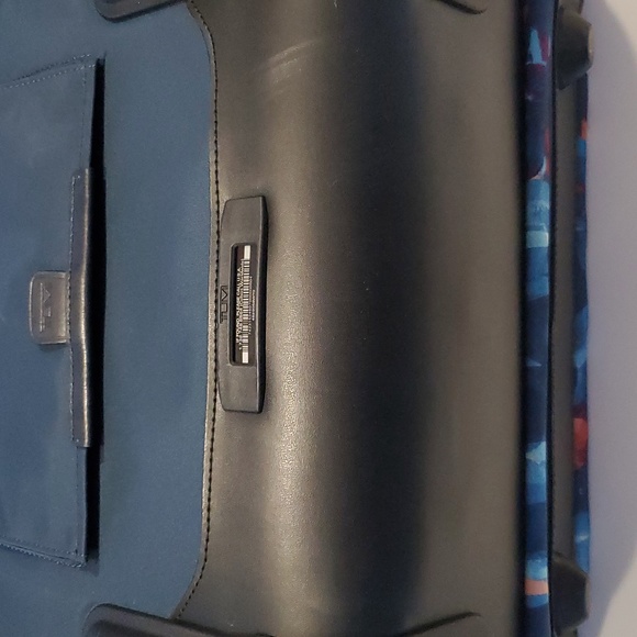 Tumi Sidney Compact Carry-On Suitcase in Abstract Print - Picture 8 of 9